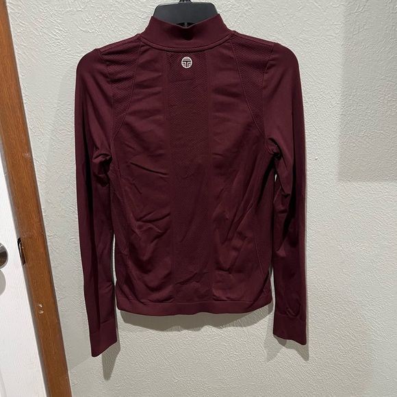 Tory Sport Maroon Quarter-Zip Top EUC Size M - Picture 3 of 3